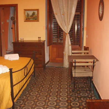 Guest house Ammaresiamo Cefalu