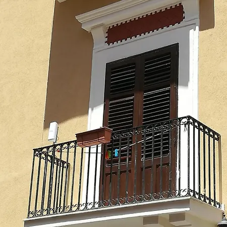 Ammaresiamo Ltb 3* צ'פאלו